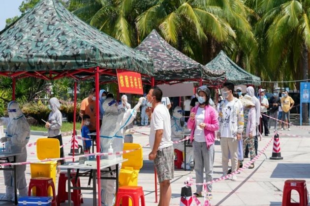 Shanghai Deja Vu: China puts 80,000 tourists under lockdown in beach resort destination