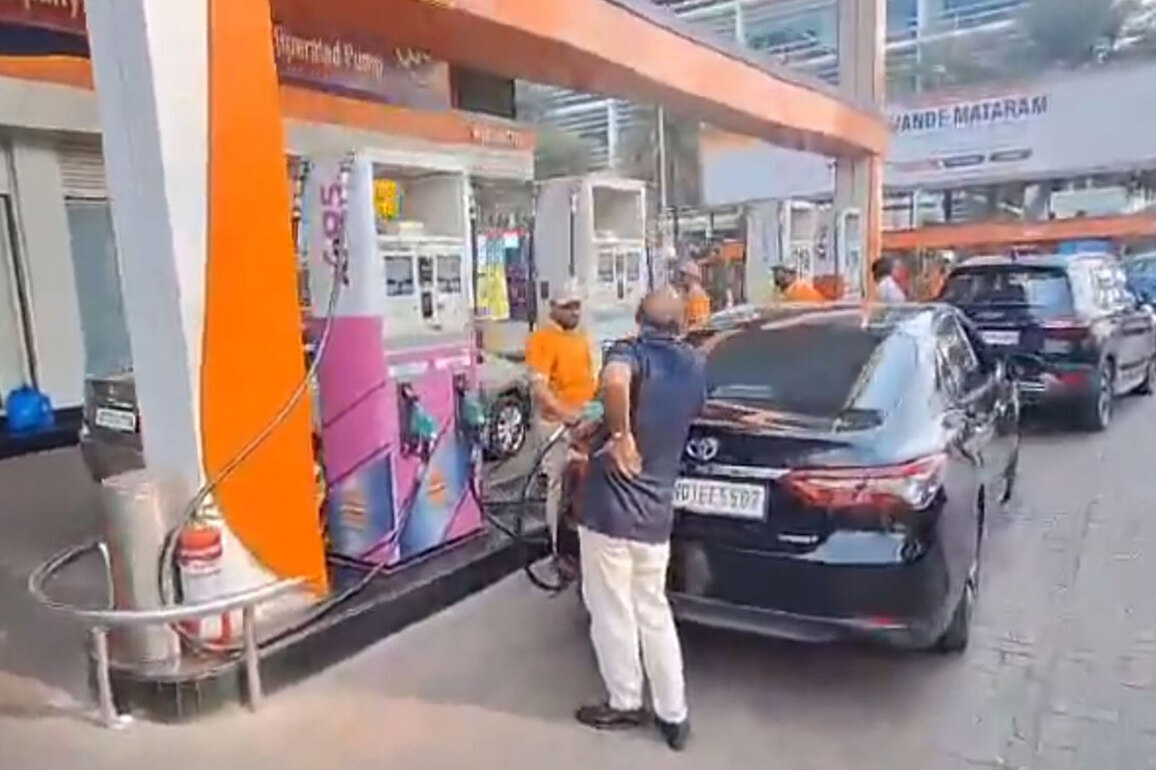 IndianOil limits price hike to premium XP-95 petrol amid global crude surge