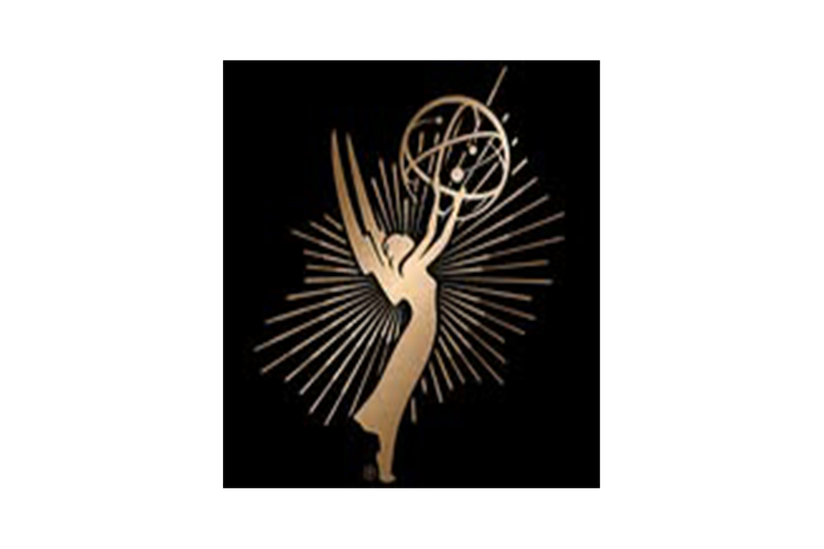 Nostalgia alert! 'Gilmore Girls' stars Alexis Bledel, Lauren Graham reunite at Emmys 2025