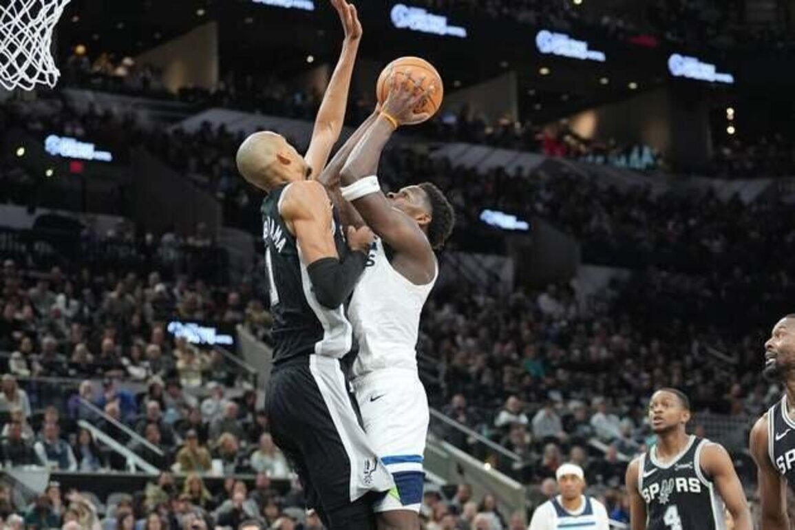 NBA roundup: Spurs hold off Anthony Edwards (55 points), Timberwolves