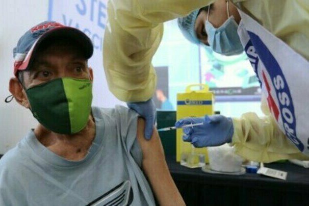 NCR cities urge public to get booster shots as Covid cases rise