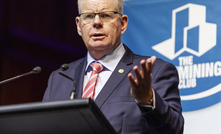  Bob Vassie speaking at the Melbourne Mining Club