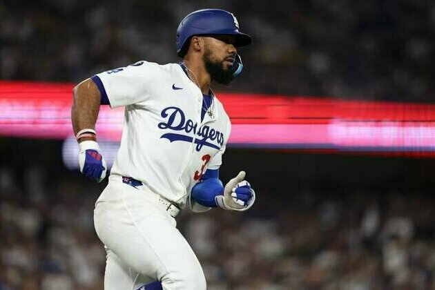 Dodgers RF Teoscar Hernandez (illness) out consecutive games