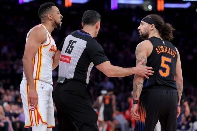 Led by CJ McCollum, Hawks look to seize series lead vs. Knicks