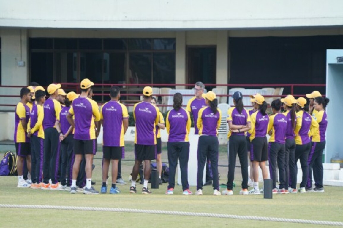Bowlers hold the aces as UP Warriorz kickstart WPL season 3 against Gujarat Giants