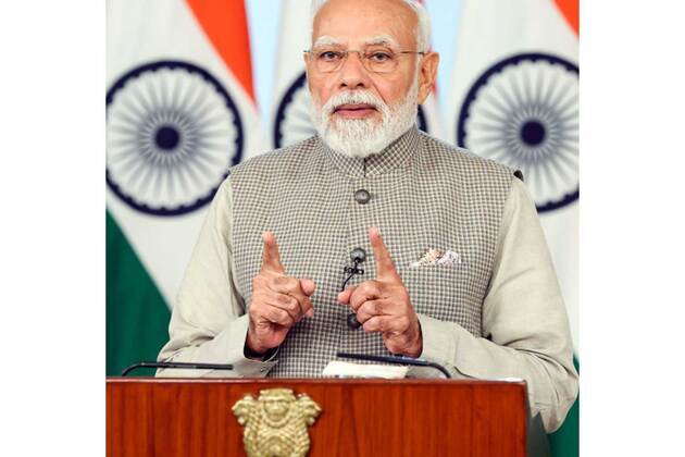 "Our Government will keep supporting the handloom sector...": PM Modi commemorates National Handloom Day