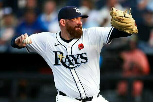 Rays win sixth straight as bats surge late in win over Twins