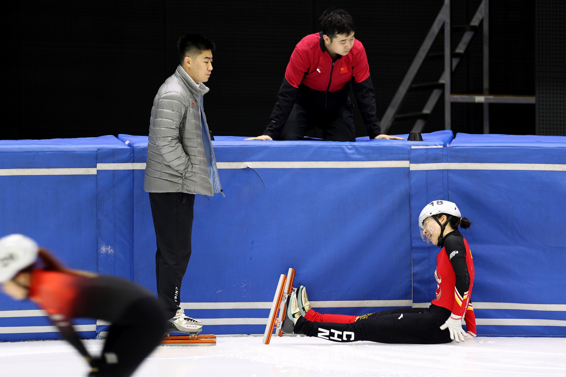 (SP)CHINA-BEIJING-WINTER OLYMPICS 2026-TEAM CHINA-SHORT TRACK SPEED SKATERS-TRAINING (CN)