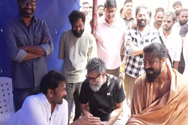 'Pushpa' director Sukumar, Chiranjeevi visit 'Peddi' sets, Ram Charan joins