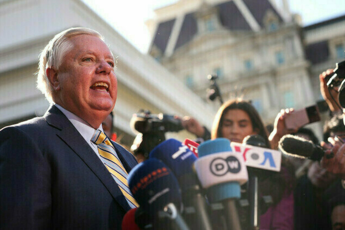 US senator threatens to sanction the hell out of Russia