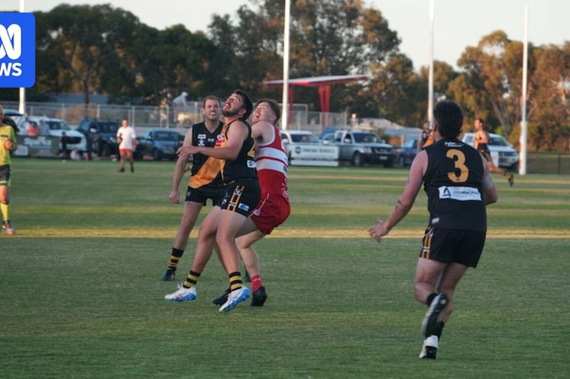 Country WA football club travels 3,300km to honour mate with pre-season game