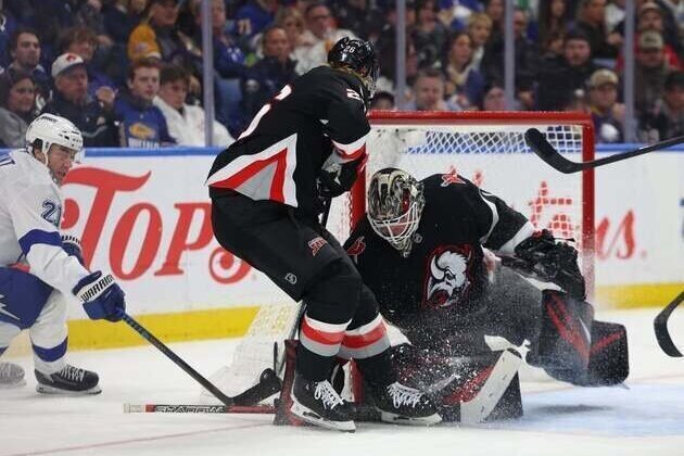 NHL roundup: Sabres beat Lightning, move into tie atop Atlantic