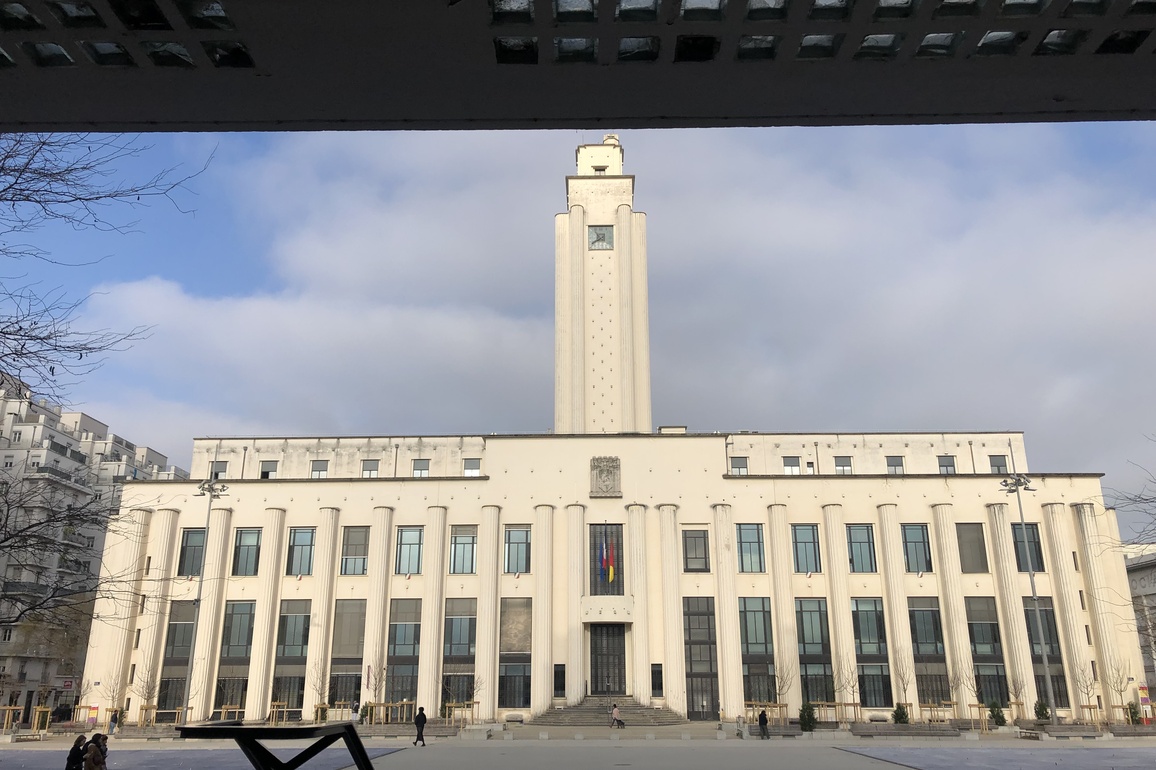 FRANCE-VILLEURBANNE-ART DECO-ARCHITECTURE