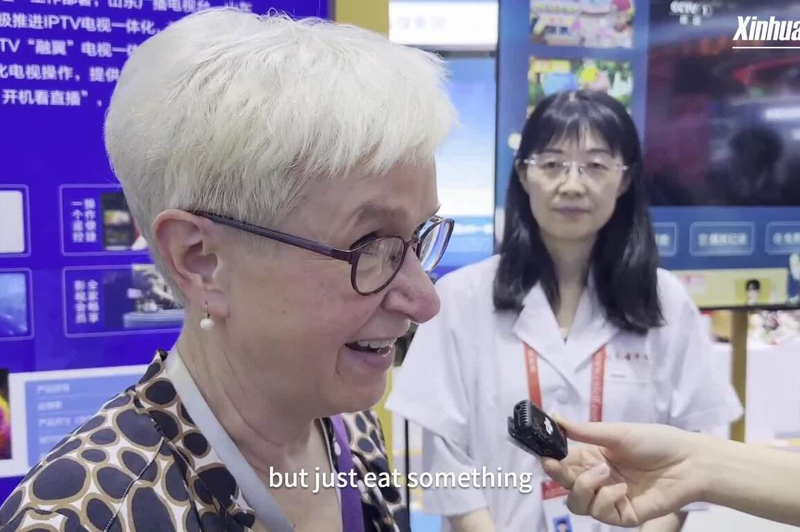 What is it like to try TCM for the first time at a cultural fair?