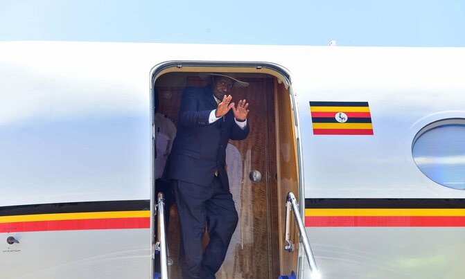 Museveni leaves for AU summit Museveni leaves for AU summit