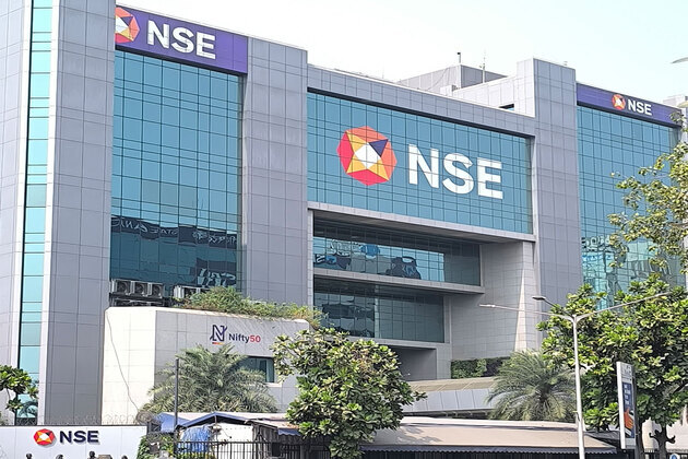 Nifty Sensex open lower amid weak global sentiments, investors cautious ahead of GDP data release