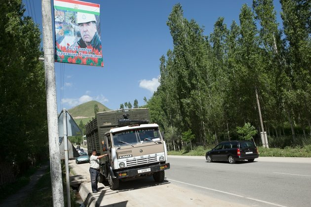 Tajikistan nets hundreds of millions from donors to build roads