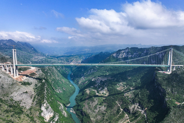 ChineseToday | Constructors of the world's tallest bridge in SW China