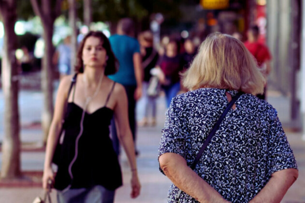 Life Expectancy in Bulgaria Rises: Women Outlive Men by Over 7 Years
