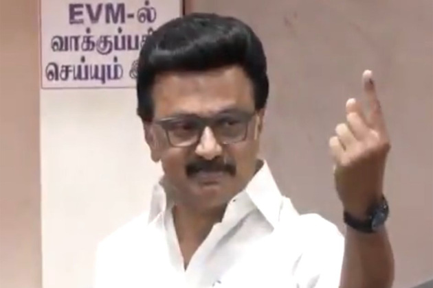 Tamil Nadu CM MK Stalin, DyCM Udhayanidhi Stalin cast vote in Chennai