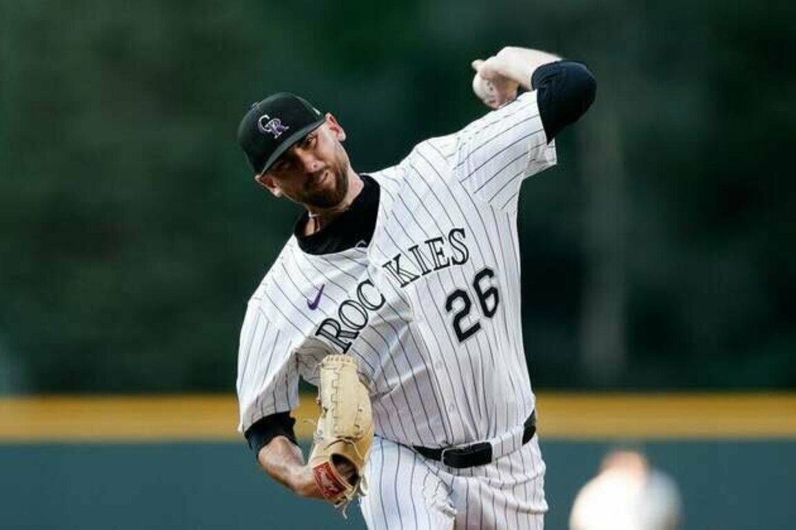 Rockies release struggling, winless LHP Austin Gomber