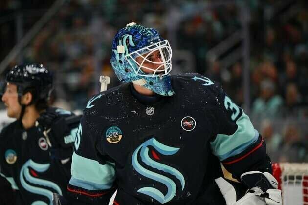 Kraken ride Joey Daccord, host Golden Knights after opening win