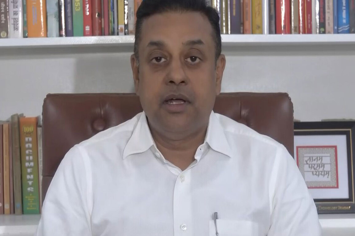 "You are issuing threats," Sambit Patra hits out at Mamata Banerjee over SIR comments