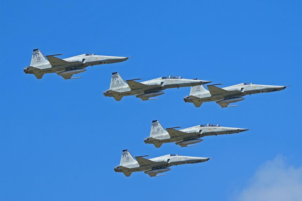 Taiwan detects 16 PLA aircraft, 13 vessels around its territory