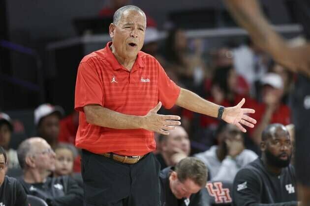 No. 2 Houston looks to stay perfect vs. Rider as freshmen shine