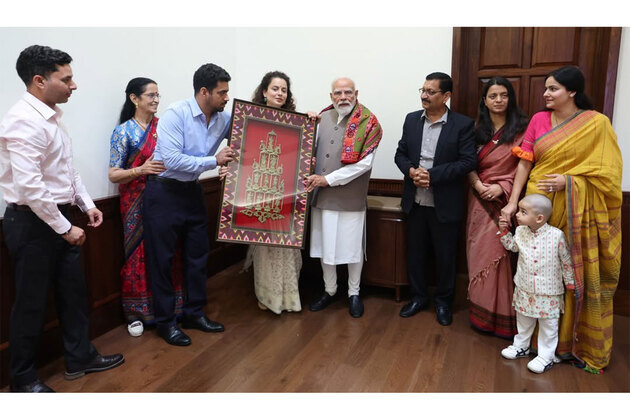 Kangana Ranaut meets PM Modi on her birthday, expresses gratitude