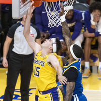 (SP)U.S.-LOS ANGELES-BASKETBALL-NBA-LAKERS VS WARRIORS