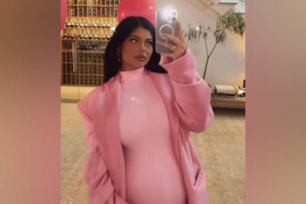 Pregnant Kylie Jenner rocks pink outfit at Stormi, Chicago West's birthday party