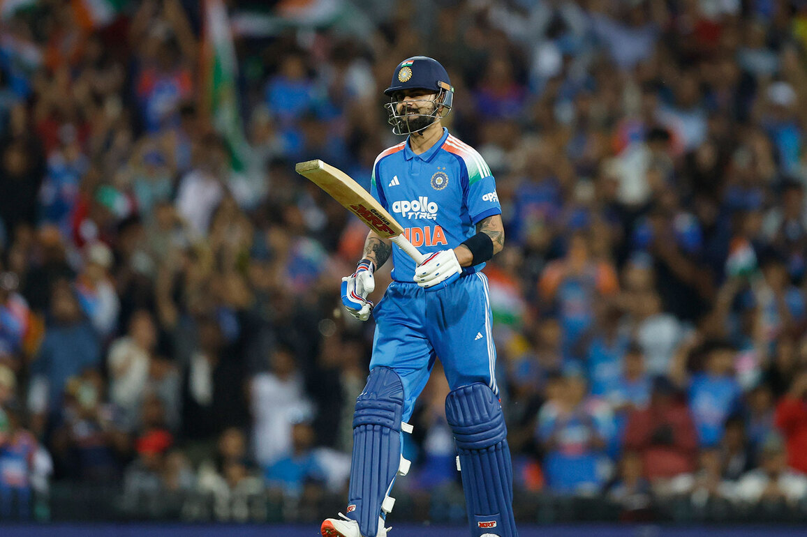 Virat Kohli arrives in Ranchi ahead of 1st ODI against South Africa
