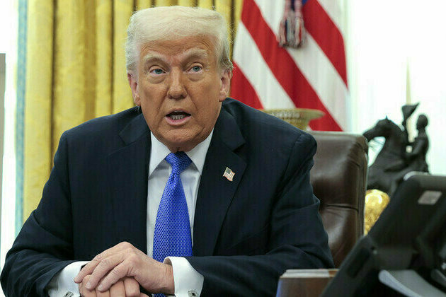 Trump says hes serious about Canada