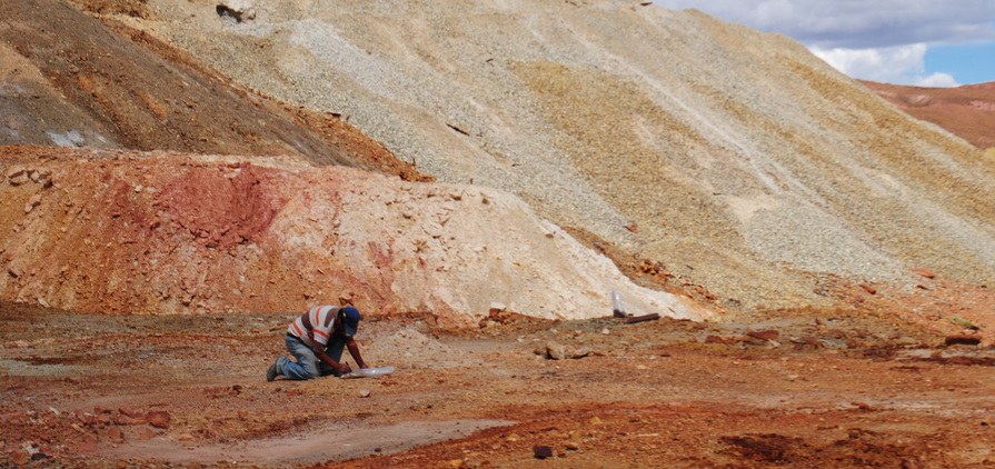 Bolivian worker sampling tailings at Silver Elephant's Pulacayo mine