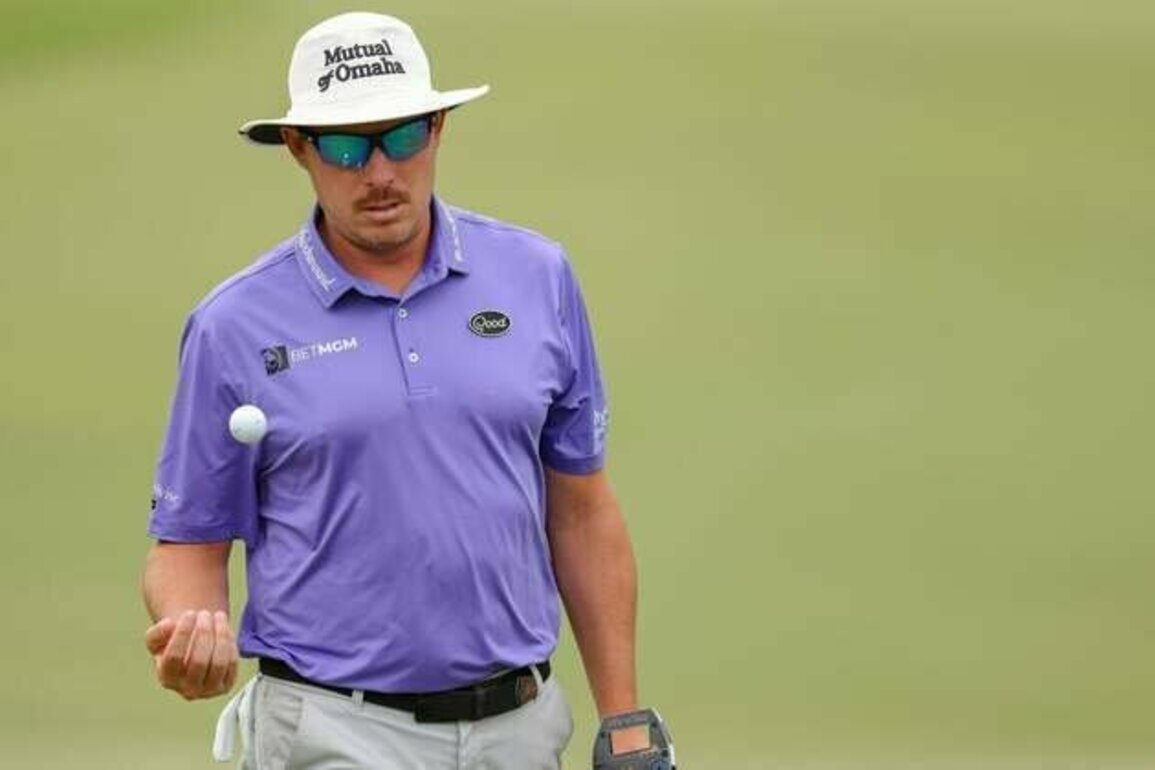 Golf Glance: Drama-packed season finales on PGA, LPGA Tours
