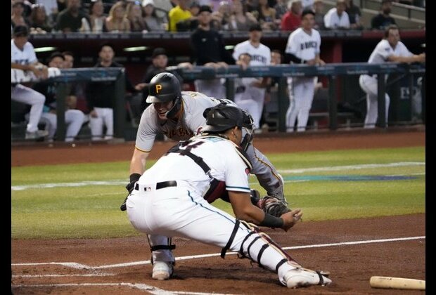 Corbin Carroll delivers walk-off for D-backs over Pirates in 10