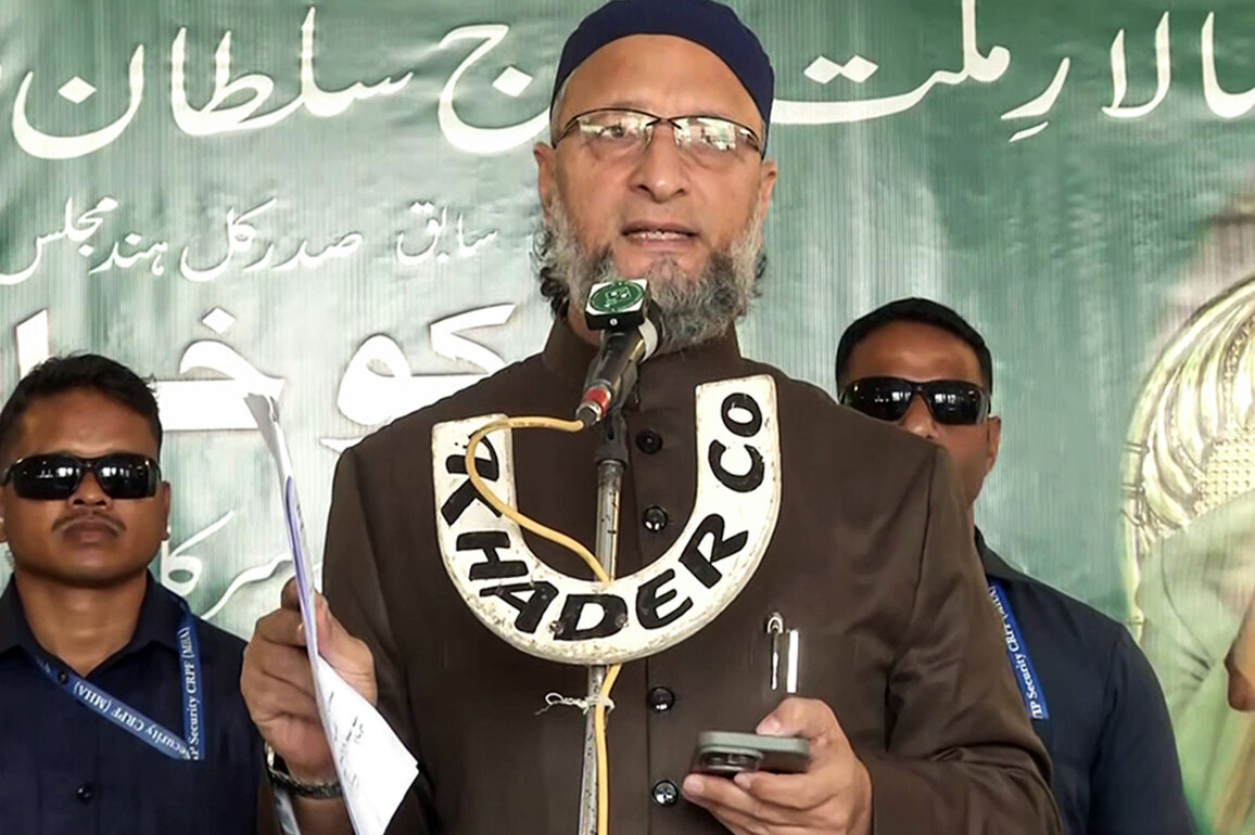 Asaduddin Owaisi files complaint against Assam CM over alleged video depicting violence against Muslims, calls it "genocidal hate speech"