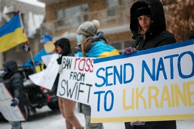 Kremlin explains relaxed stance on possible NATO expansion