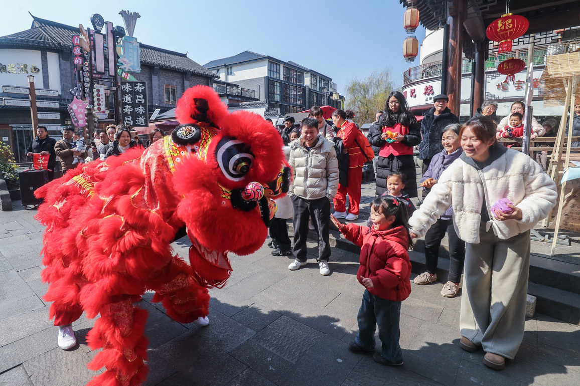 CHINA-ZHEJIANG-JIANDE-SPRING FESTIVAL-FOLK ACTIVITIES (CN)