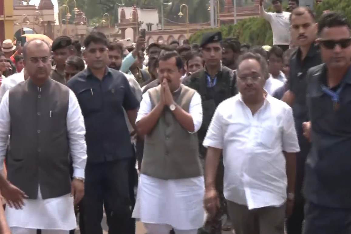 BJP president Nitin Nabin visits Dakshineswar Kali Temple on second day of his West Bengal visit