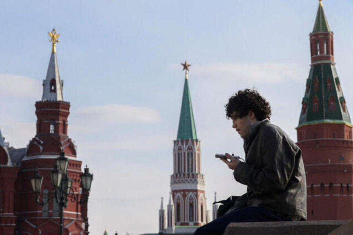 Moscows mobile internet restored as Saint Petersburg goes offline