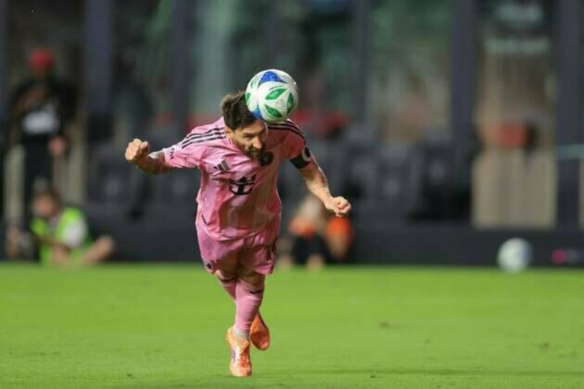 Lionel Messi tallies twice as Inter Miami take opener vs. Nashville