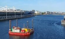  Structural Soils used a jack-up barge with both a Dando 2500 cable rig combined with a rotary MC450P rig during a site investigation at London’s Royal Victoria Dock