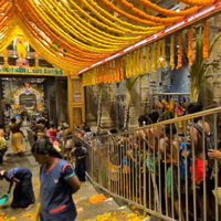 Vaikasi Visakam: Devotees offer prayers, Kavadi at Thiruparankundram Murugan temple in Madurai