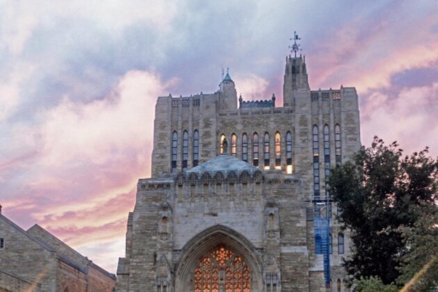 Stanford takes No. 1 as Yale slips in law school rankings