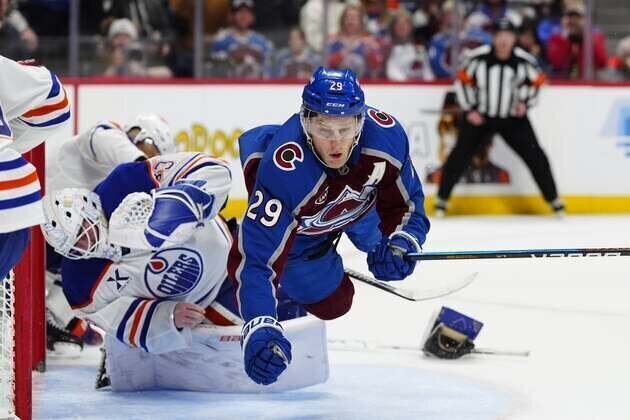 Avs' Nathan MacKinnon ejected against Oilers after collision