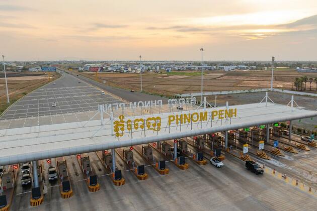 A day in life of a road inspector on Phnom Penh-Sihanoukville Expressway