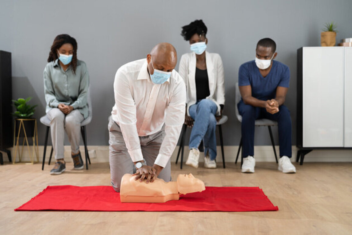 American Heart Association and Missouri survivor urge CPR training