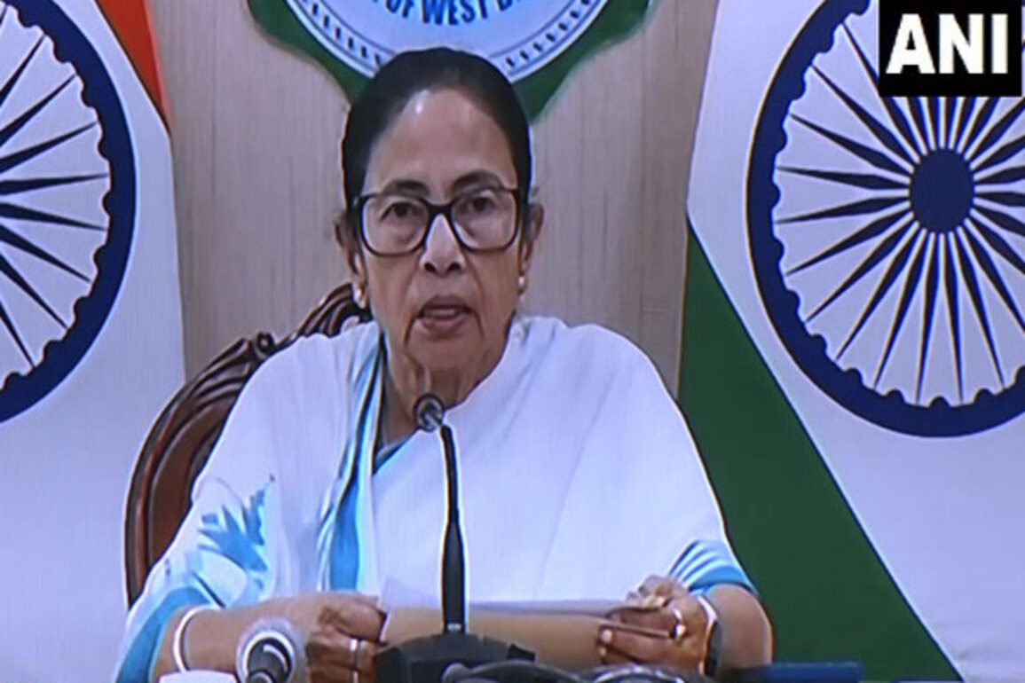 As Kolkata Metro gets 3 new routes, West Bengal CM Mamata gets "nostalgic", says she drew blueprints, arranged funds